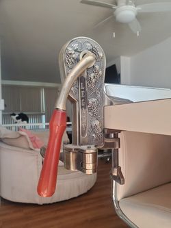 Legacy Wine Opener 