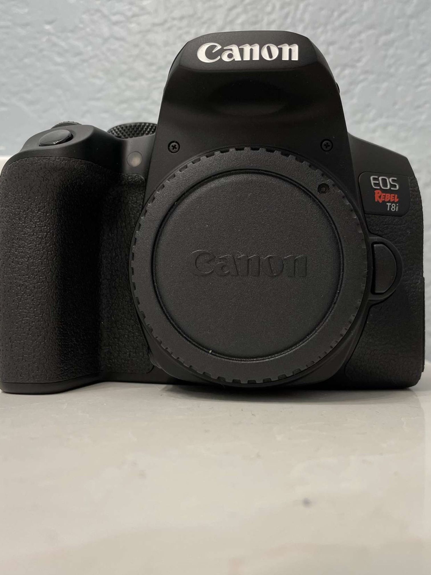 Canon EOS Rebel T8i DSLR