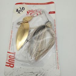 Lure. Spinner bait. Spinnerbait.