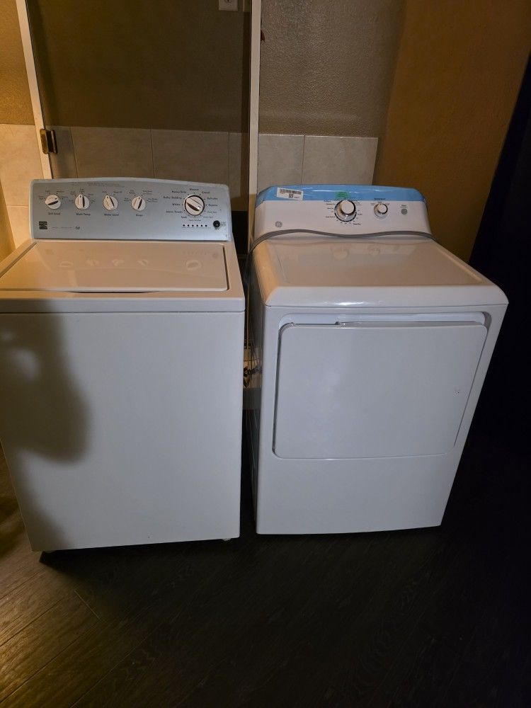 General Electric And Kenmore Washer And Dryer Set