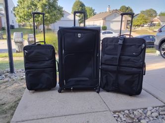 Luggage 2 smaller ones are American Tourister, larger one is Atlantic.