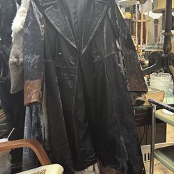 Lady’s leather cow hide vintage cool