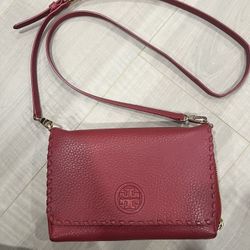 Tory Burch Wallet on Chain