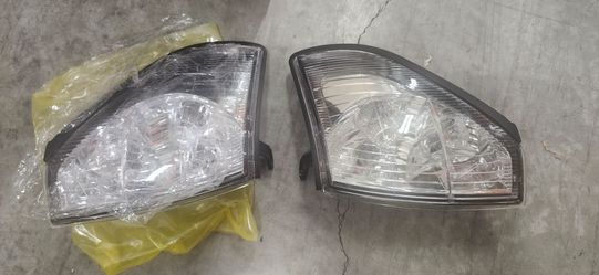 Pair of Clear Corner Lights for Toyota Land Cruiser Prado (96-02) LC90 / 95