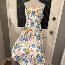 Pretty White Floral Dress 