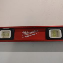 Milwaukee 24 Inch One Side Magnetic Level  Mlibm24