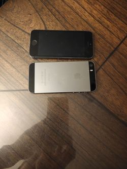 Two iPhone first gen