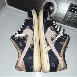 Nike SB Dunk Low Travis Scott Paisley Plaid Black Beige Sneakers Men’s