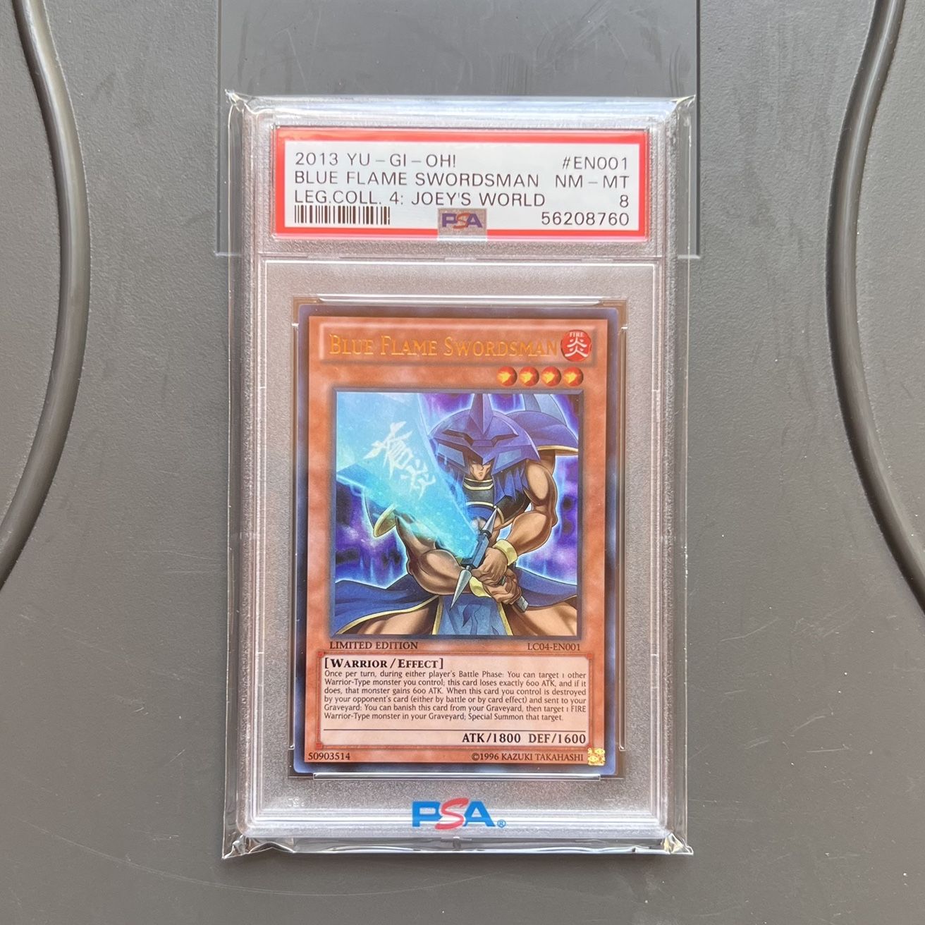 Yu-Gi-Oh! - Blue Flame Swordsman (LC04-EN001) - Legendary - Foto 4