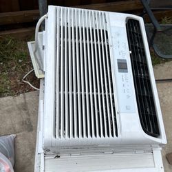 Medium Size Air Conditioner $100