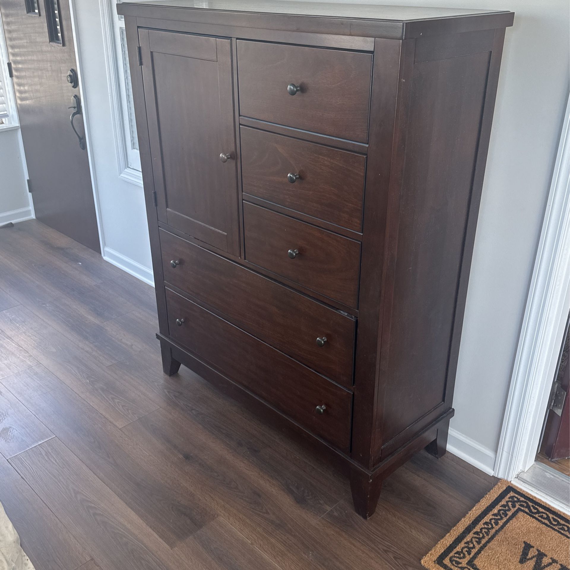 Ashley Furniture Cherry Wood Dresser