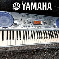 YAMAHA PIANO (PSR-275)