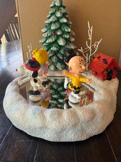 Peanuts skate pond with music
