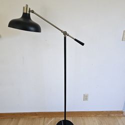 Threshold Floor Lamp
