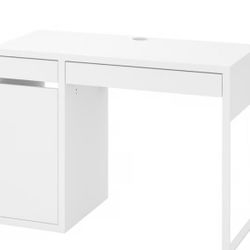 White ikea desk 41 3/8x 19 5/8