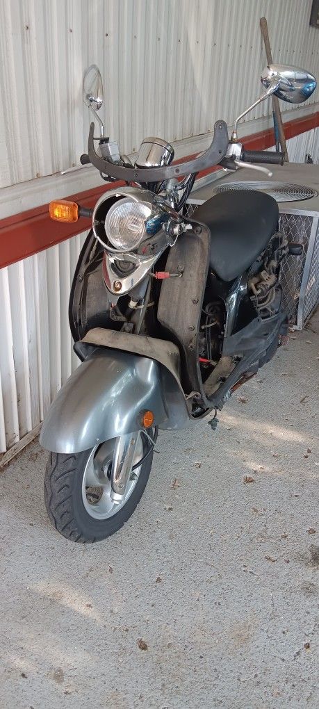 2006 Yamaha Scooter 