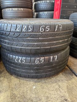 225/65r17 Two Kelly Tires In Great Shape