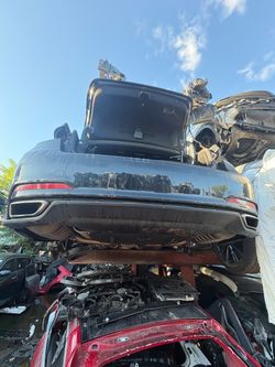 ‼️2017-2020 Génesis G80 Rear Bumper Cover‼️