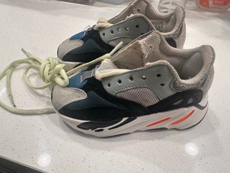 Kids Shoes  Free