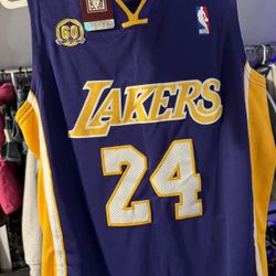 Kobe Bryant Jersey (Mitchell And Ness) Size Medium 
