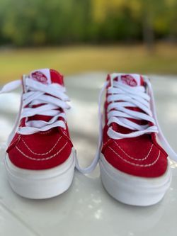 Kids size 13.5 Vans Sk8-Hi Red Suede High-Top Sneakers