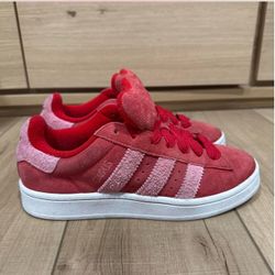 Women’s Adidas Campus size 8
