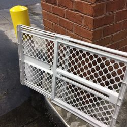 Child/Pet Safety Gate