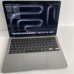 Apple MacBook Air 13 (2020 Model/ M1 chip) 8GB Memory 128GB storage great laptop  