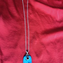 Turquoise Pendant Necklace 