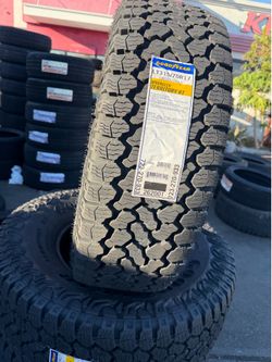 🚨🚘Vendo set de llantas Lt 315 70 17 Goodyear wrangler territory R/T
