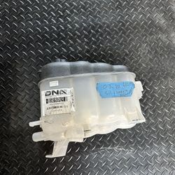 2007 To 2010 CHEVY Silverado HD Models Only Coolant Overflow Reservoir Tank W Cap