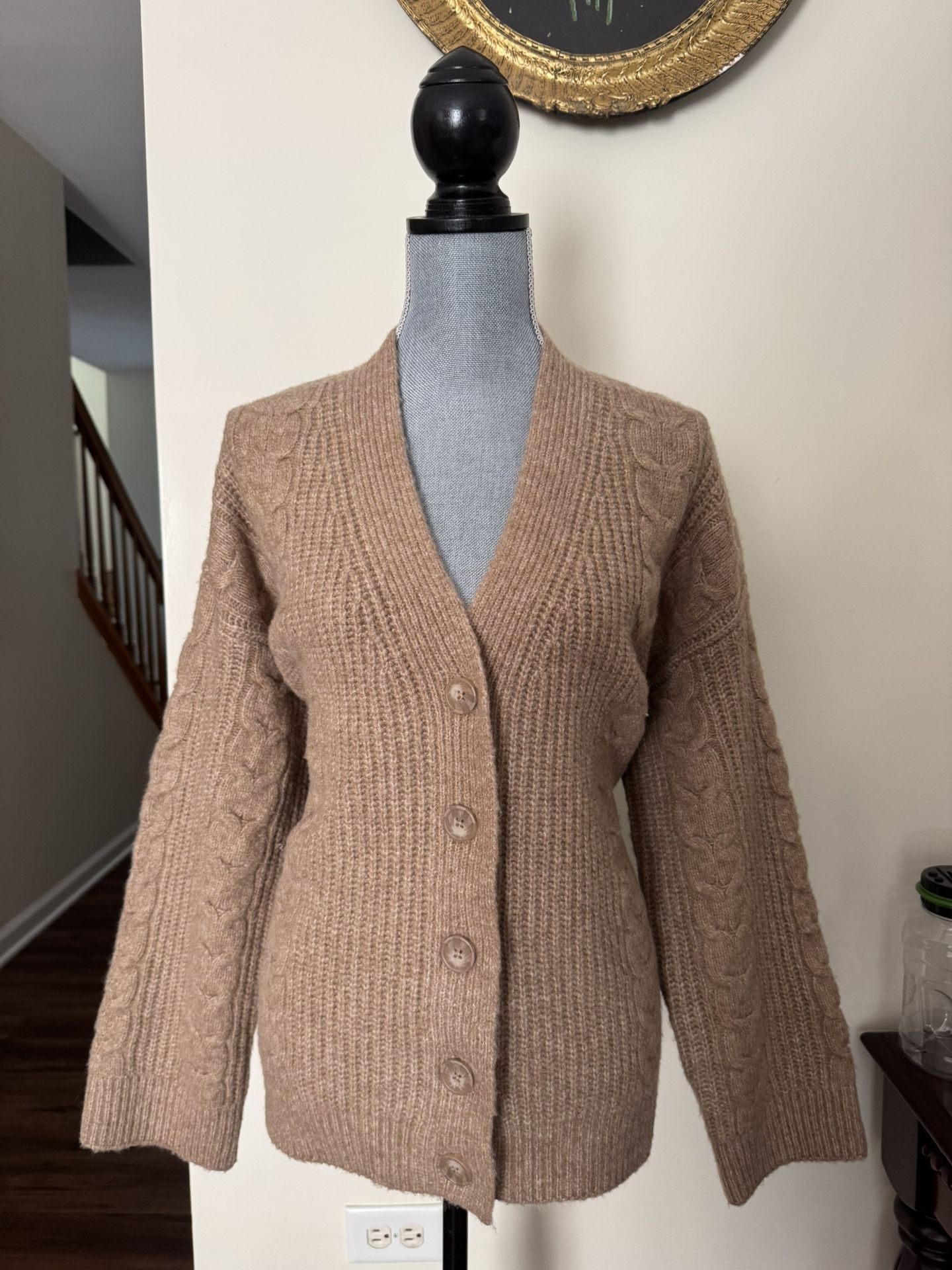 Ladies cardigan, size XL new open package
