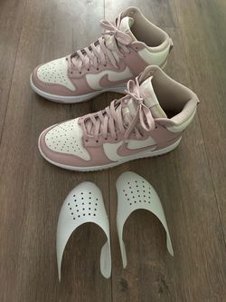 2022 Nike Wmns Dunk High 'Pink Oxford'