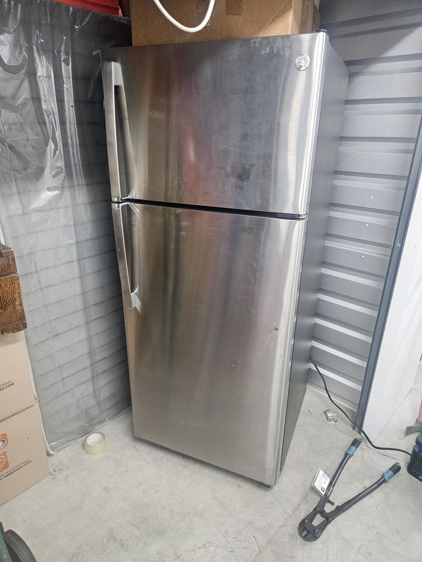 GE Refrigerator