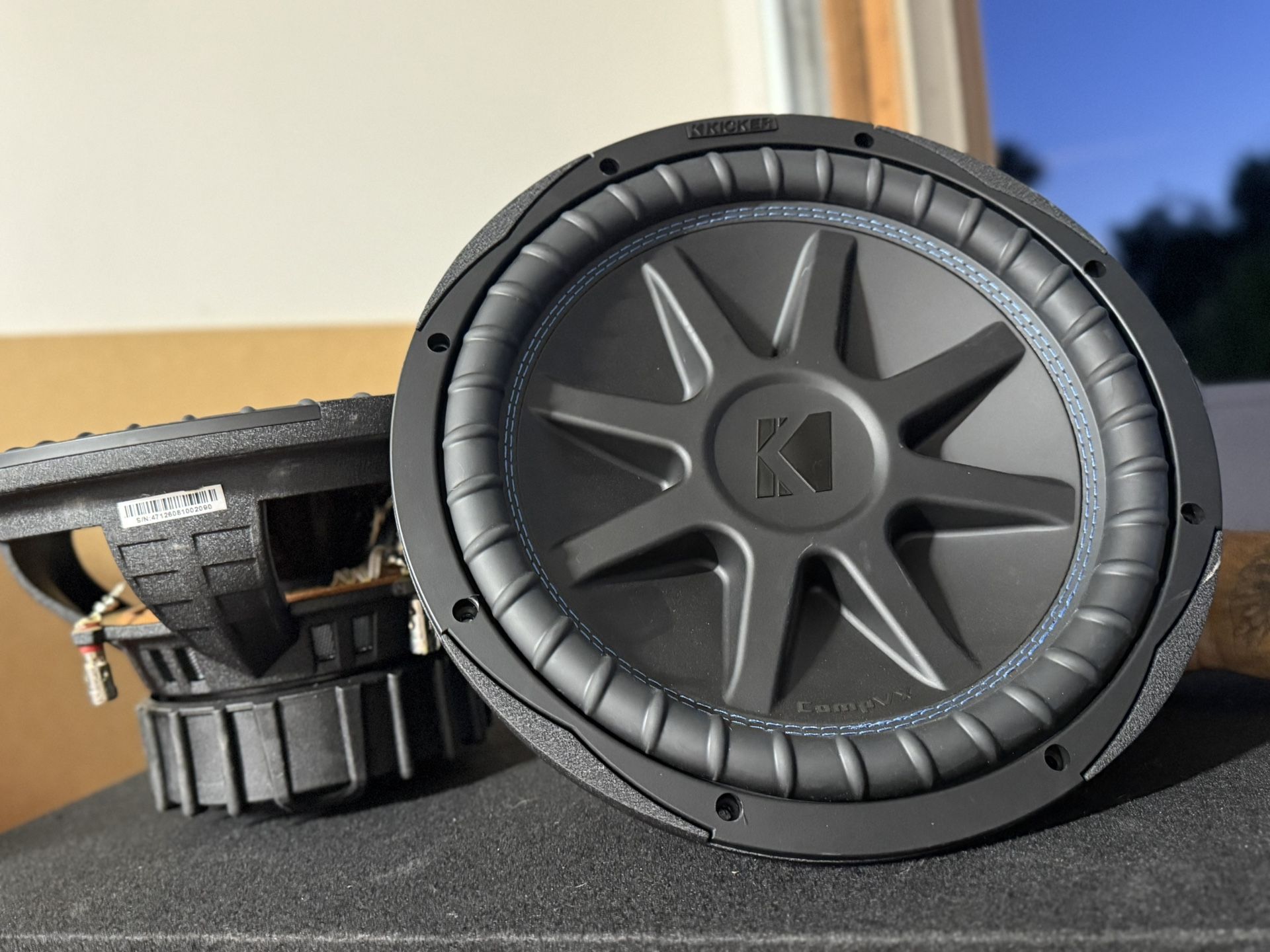 Pair KICKER CompVX 12” dual voice coil subwoofer✅✅