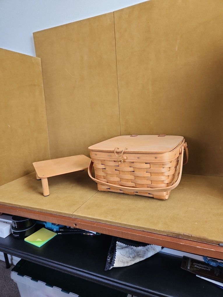 Longaberger Small Picnic Basket