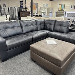 L Shape Sectional. 🚚WE DELIVER🚚