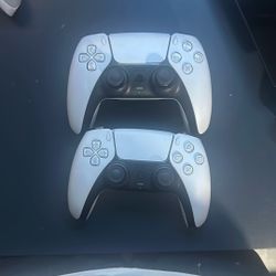 PlayStation Controllers 