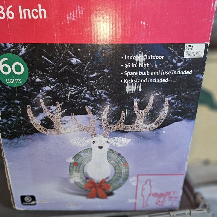 Deer Christmas Wreath 36 Inches 60 Lights