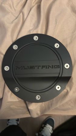 Drake Muscle Cars Fuel Door Comp Series Matte Black With Mustang Logo 2015-2023