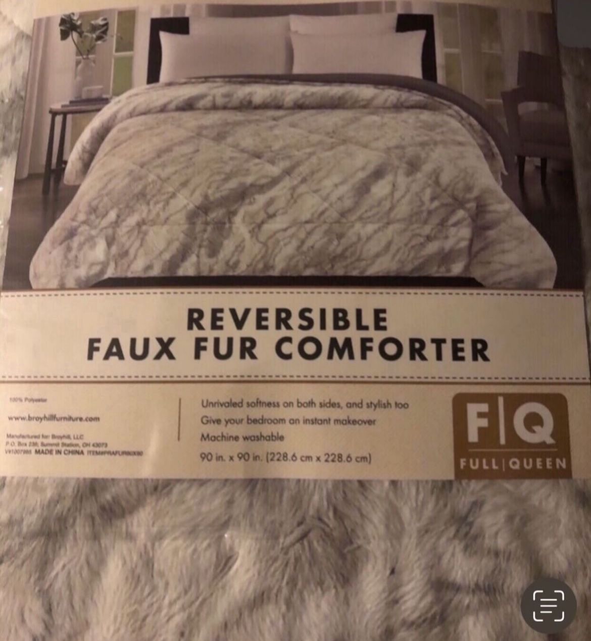 New reversible, queen comforter