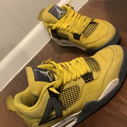 Jordan 4 Size 10 Slightly Used