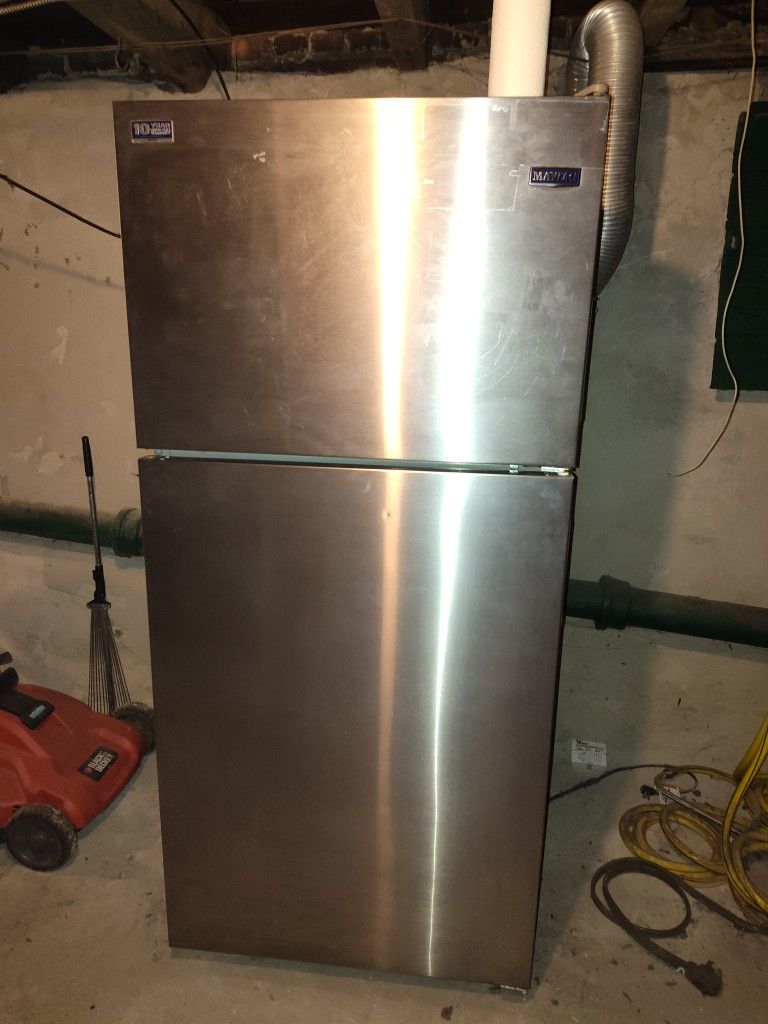 WORKING Refrigerator And Freezer