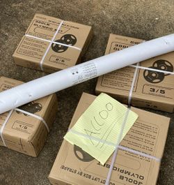 300 LB OLYMPIC WEIGHT SET WITH BAR