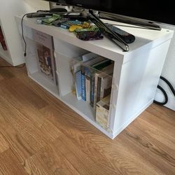 Compact TV Stand - 2 Storage Cubes
