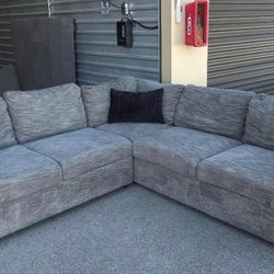 Sectional Couch 