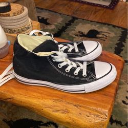 Mens Size6 Women Size8 Converse Shoes 
