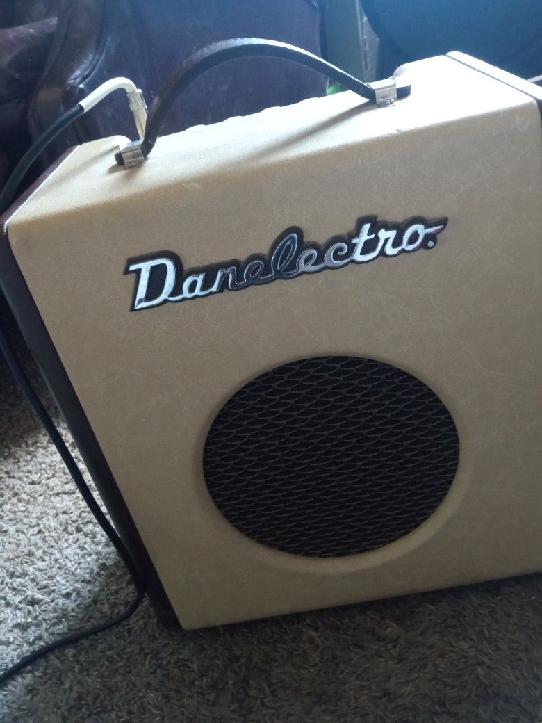 Electric Guitar Amp