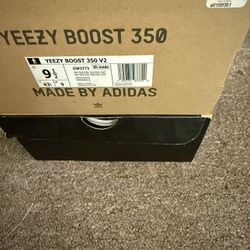 Yeezys Boost 350 V2