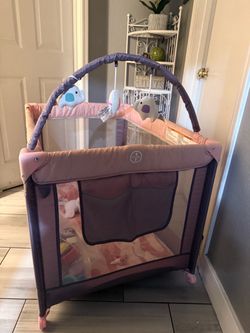 Baby Play Yard Pack N Play with Mobile
